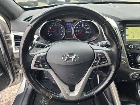 Used 2016 Hyundai Veloster Base w/ Option Group 03 image 38