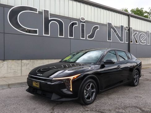 Used 2025 Kia K4 FWD image 1