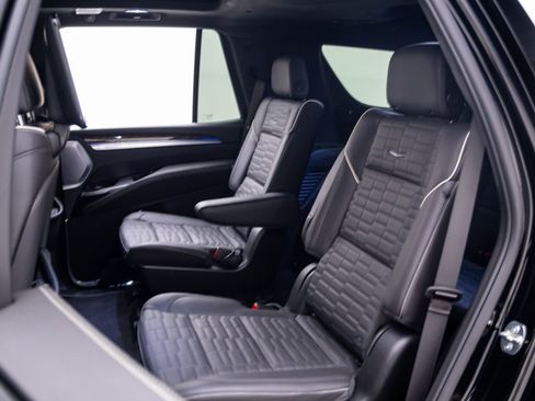 Certified 2026 Cadillac Escalade Platinum Luxury w/ LPO, Floor Liner Package AWD/4WD image 16