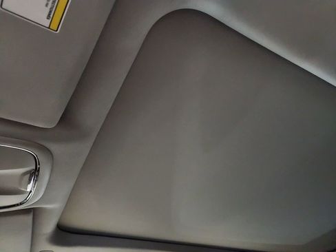 Used 2022 Jeep Cherokee Latitude w/ Sun & Sound Group image 44