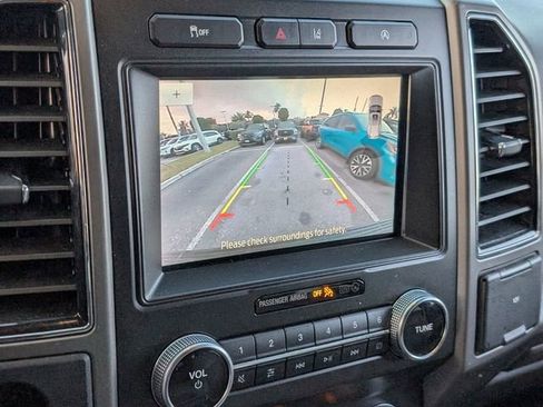 Certified 2020 Ford Expedition XLT w/ Equipment Group 202A image 19