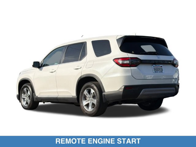 Certified 2025 Honda Pilot EX-L image 9