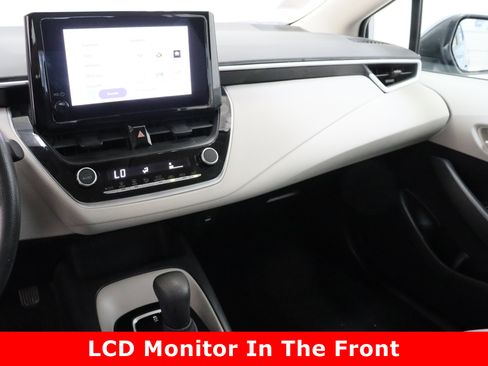 Used 2024 Toyota Corolla LE image 15