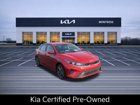 Certified 2024 Kia Forte LXS w/ LXS Technology Package FWD image 3