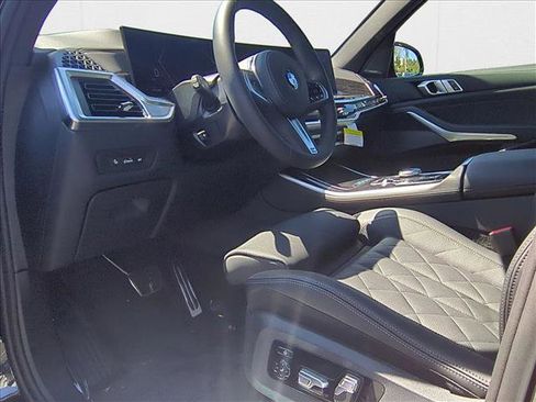 Used 2026 BMW X5 sDrive40i w/ M Sport Package image 10