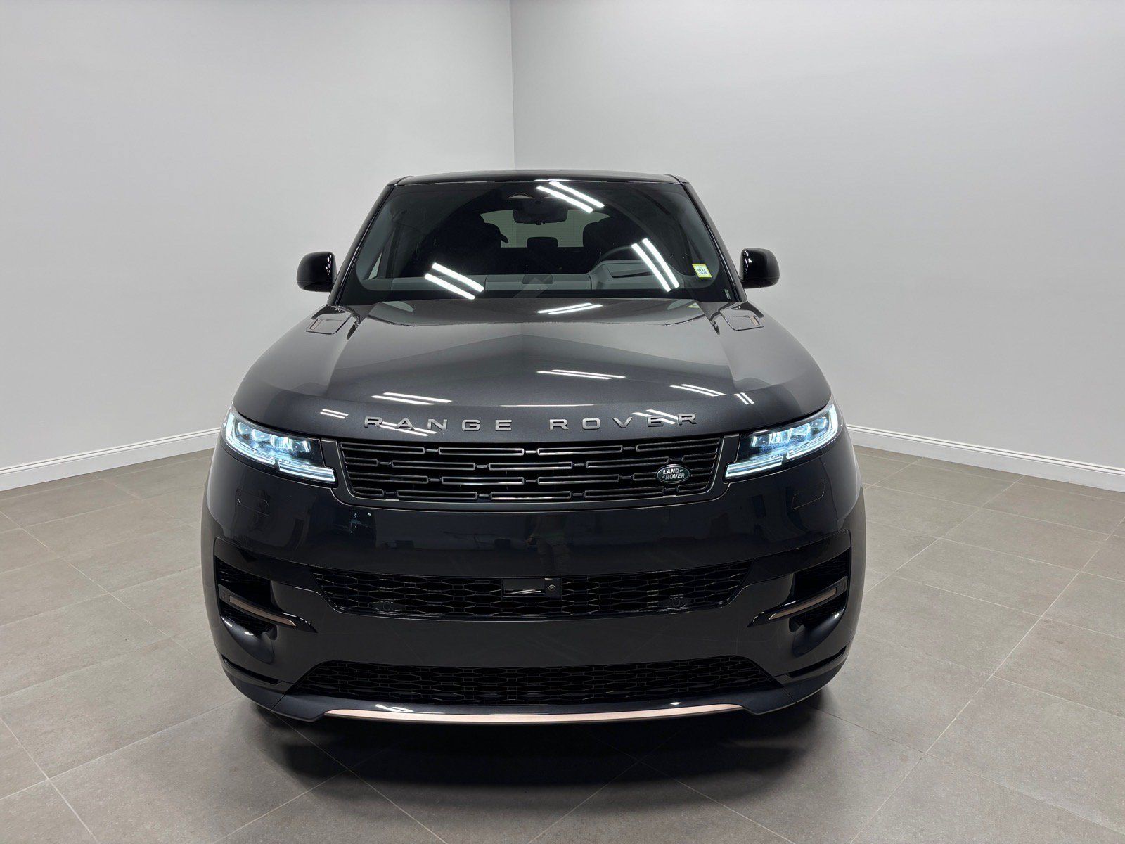 New 2026 Land Rover Range Rover Sport Dynamic SE AWD/4WD image 3