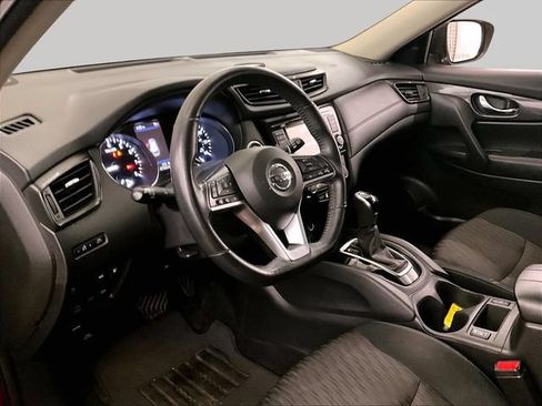 Used 2018 Nissan Rogue SV AWD/4WD image 12