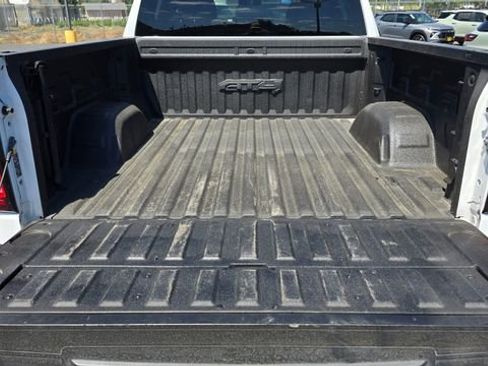 Used 2023 GMC Sierra 1500 AT4 image 10