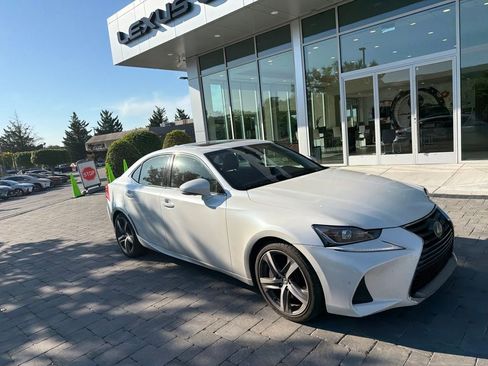 Used 2017 Lexus IS 200t w/ Navigation System Package RWD image 5