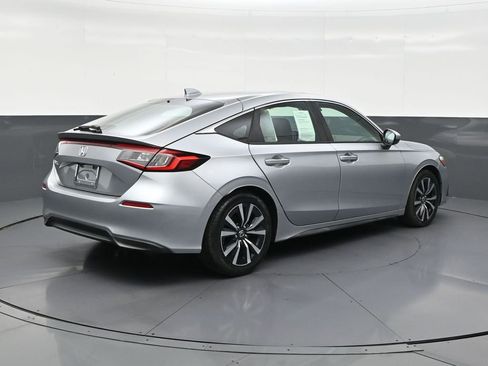 Used 2022 Honda Civic EX-L image 5