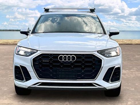 Used 2019 Audi Q5 2.0T Premium w/ Convenience Package AWD/4WD image 2