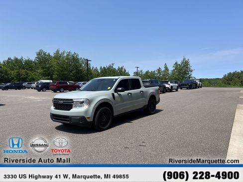 Used 2022 Ford Maverick XLT image 3