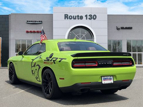 Used 2023 Dodge Challenger SRT Hellcat w/ Driver Convenience Group RWD image 3