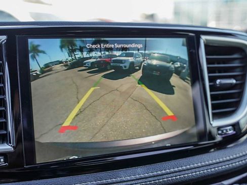 Used 2021 Chrysler Pacifica Touring w/ S Appearance Package image 26