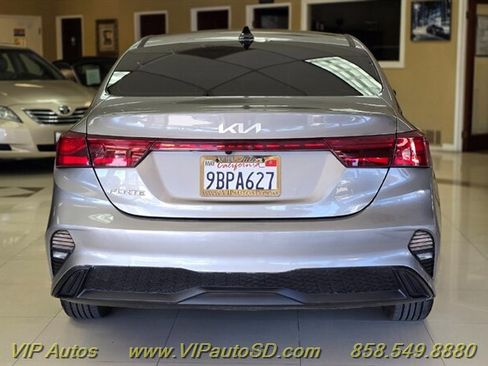 Used 2022 Kia Forte LXS FWD image 7