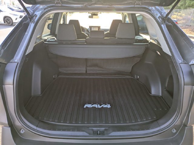 Certified 2022 Toyota RAV4 XLE FWD image 15