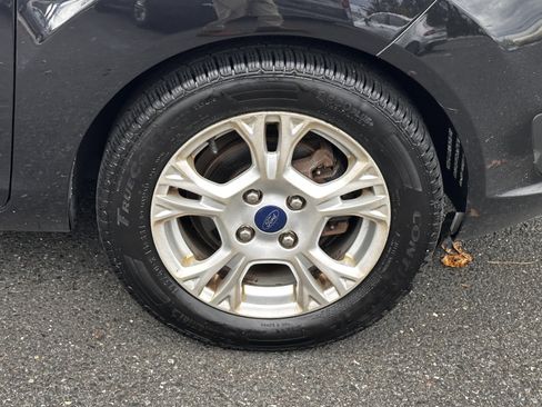 Used 2014 Ford Fiesta SE image 18