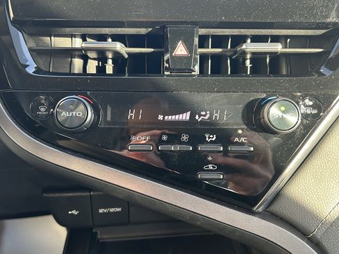 Certified 2023 Toyota Camry SE image 27