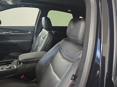 Used 2020 Cadillac XT5 Premium Luxury image 15