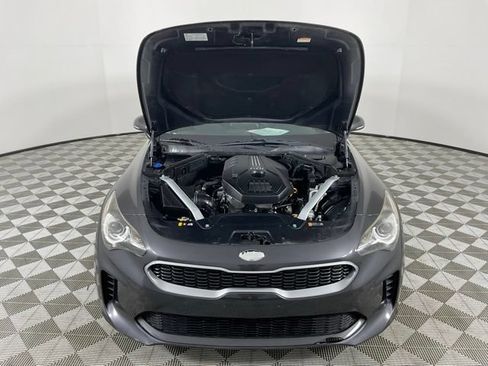 Used 2019 Kia Stinger RWD image 16