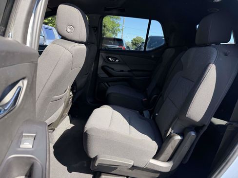Certified 2023 Chevrolet Traverse LT AWD/4WD image 12