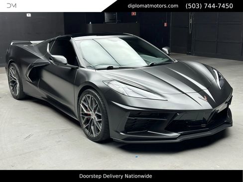 Used 2022 Chevrolet Corvette Stingray Coupe w/ Z51 Performance Package image 9