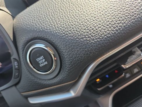 Used 2025 MAZDA CX-90 3.3 Turbo w/ Premium Sport Pkg image 37