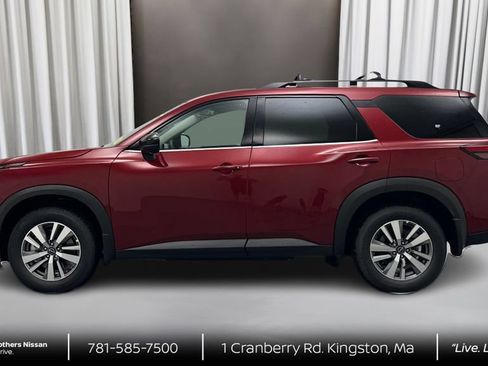 New 2026 Nissan Pathfinder SL AWD/4WD image 8