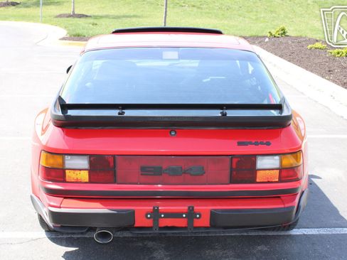 Used 1988 Porsche 944 Coupe image 4
