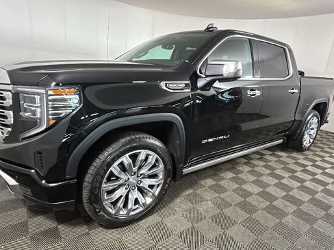 Used 2024 GMC Sierra 1500 Denali w/ Denali Reserve Package AWD/4WD image 8