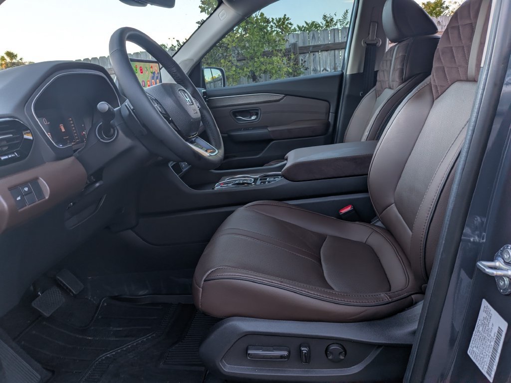 Used 2026 Honda Pilot Elite image 11