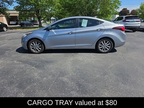 Used 2015 Hyundai Elantra SE w/ Option Group 03 FWD image 5