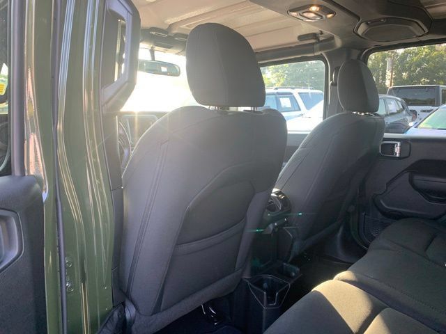 Used 2022 Jeep Wrangler Unlimited Sport AWD/4WD image 20