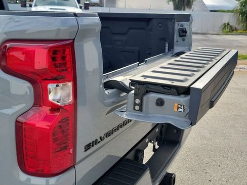 Certified 2025 Chevrolet Silverado 1500 Custom w/ Turbomax Blackout Package RWD image 11