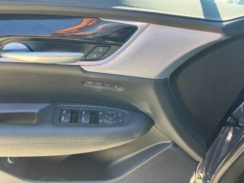 Certified 2025 Cadillac XT5 Premium Luxury image 14