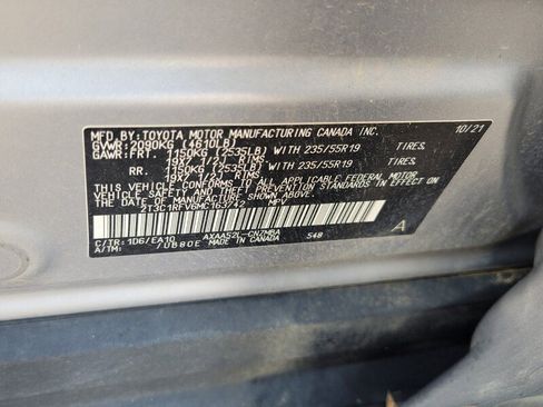 Used 2021 Toyota RAV4 XLE Premium image 17