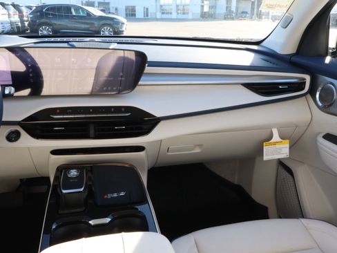 New 2026 Buick Enclave Avenir w/ Super Cruise Package image 11