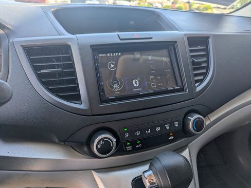 Used 2014 Honda CR-V LX image 17
