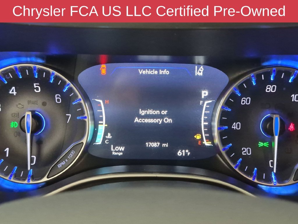 Used 2026 Chrysler Pacifica Select FWD image 22