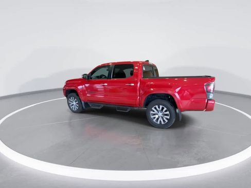 Used 2022 Toyota Tacoma Limited image 6
