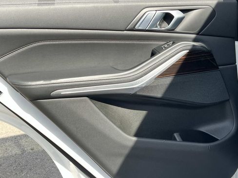 Used 2023 BMW X5 xDrive45e w/ Executive Package image 16