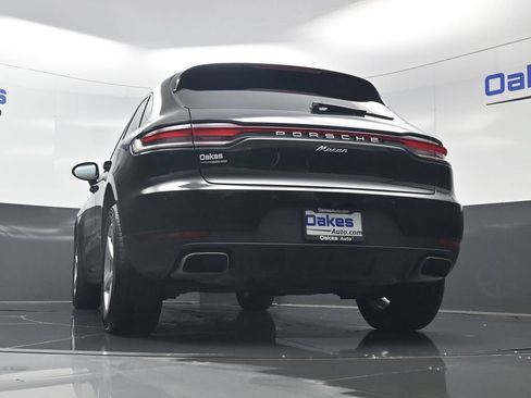 Used 2020 Porsche Macan AWD/4WD image 42