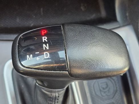 Used 2023 Dodge Charger SXT image 31