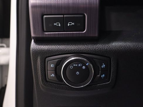 Used 2020 Ford F350 Limited image 22