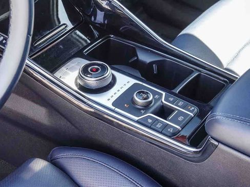 Certified 2023 Kia Sorento SX Prestige AWD/4WD image 18