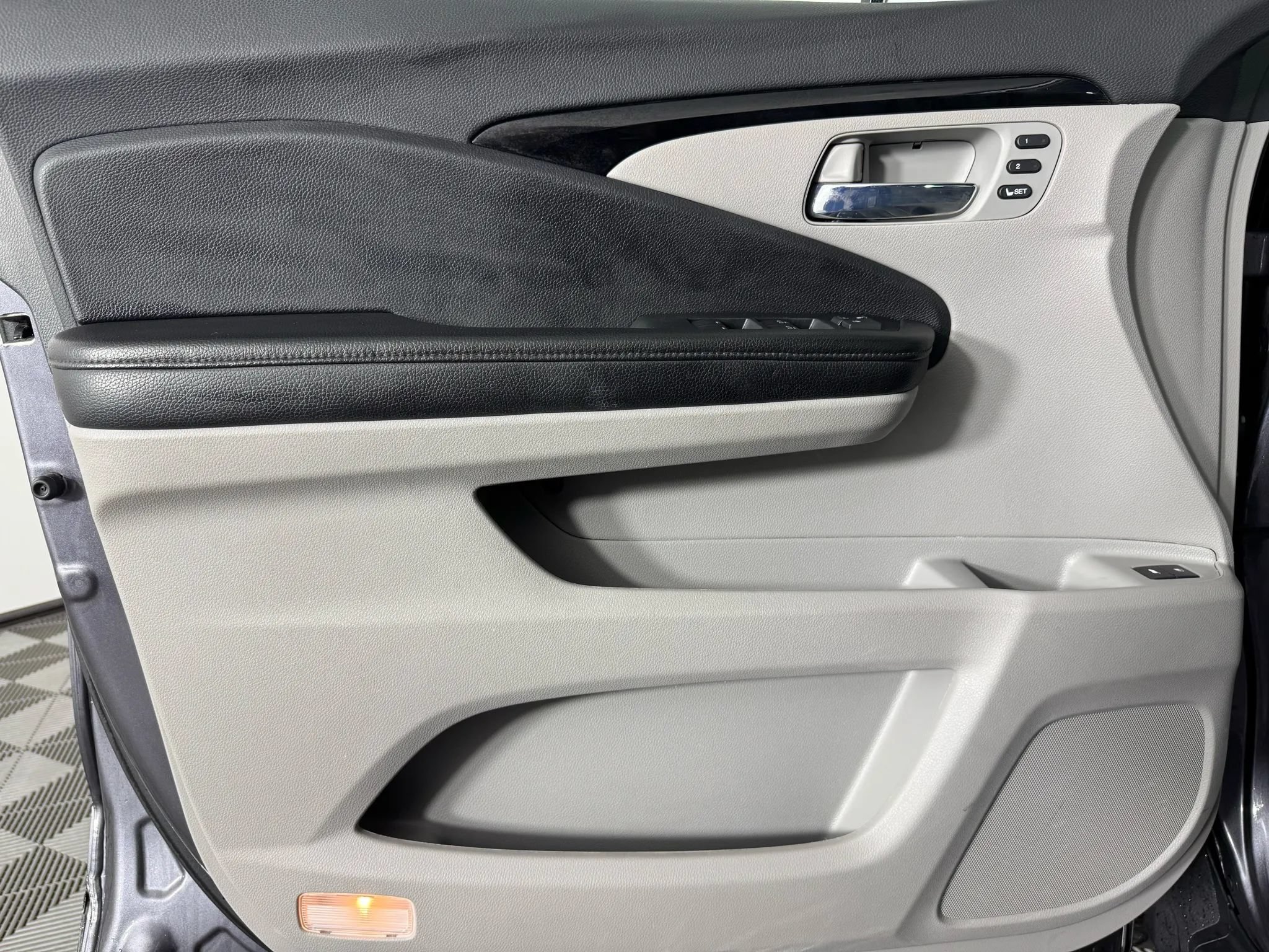 Used 2021 Honda Pilot Touring image 45