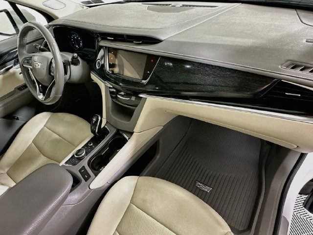 Certified 2023 Cadillac XT6 Premium Luxury w/ Technology Package AWD/4WD image 33