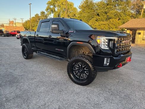 Used 2023 GMC Sierra 2500 AT4 image 11