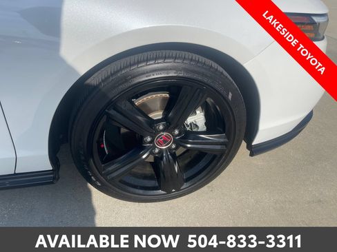 Used 2024 Honda Accord Sport image 10