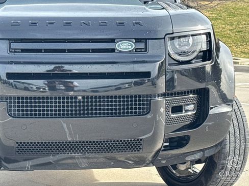 Used 2025 Land Rover Defender 110 X image 8